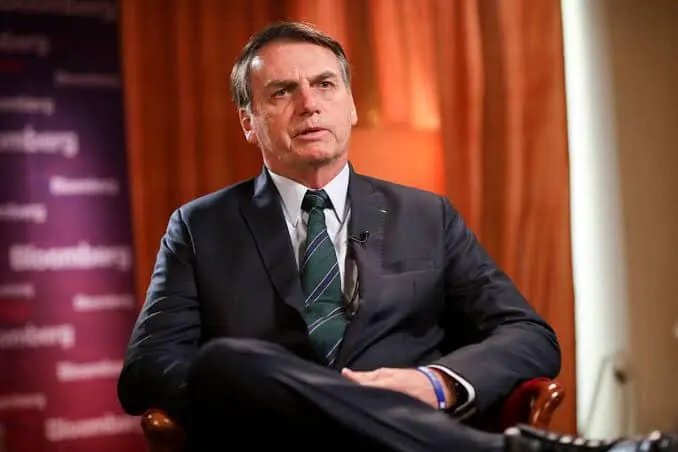 Presidente afirma que vai pedir processo contra ministros do STF