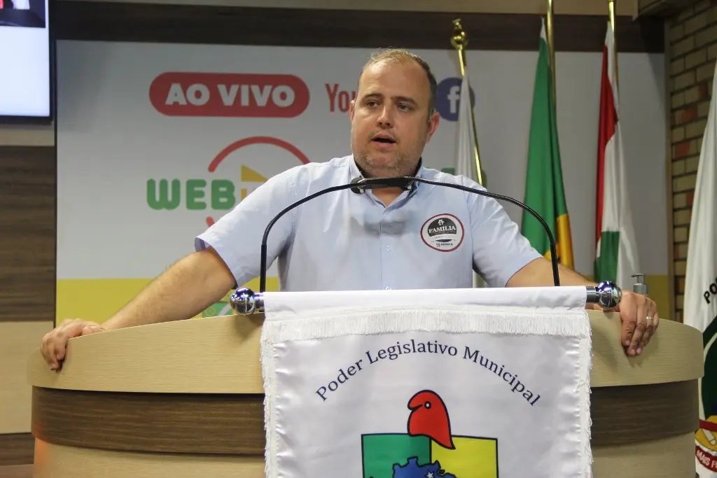 Vereador prop&otilde;e novo modelo de forma&ccedil;&atilde;o de atletas