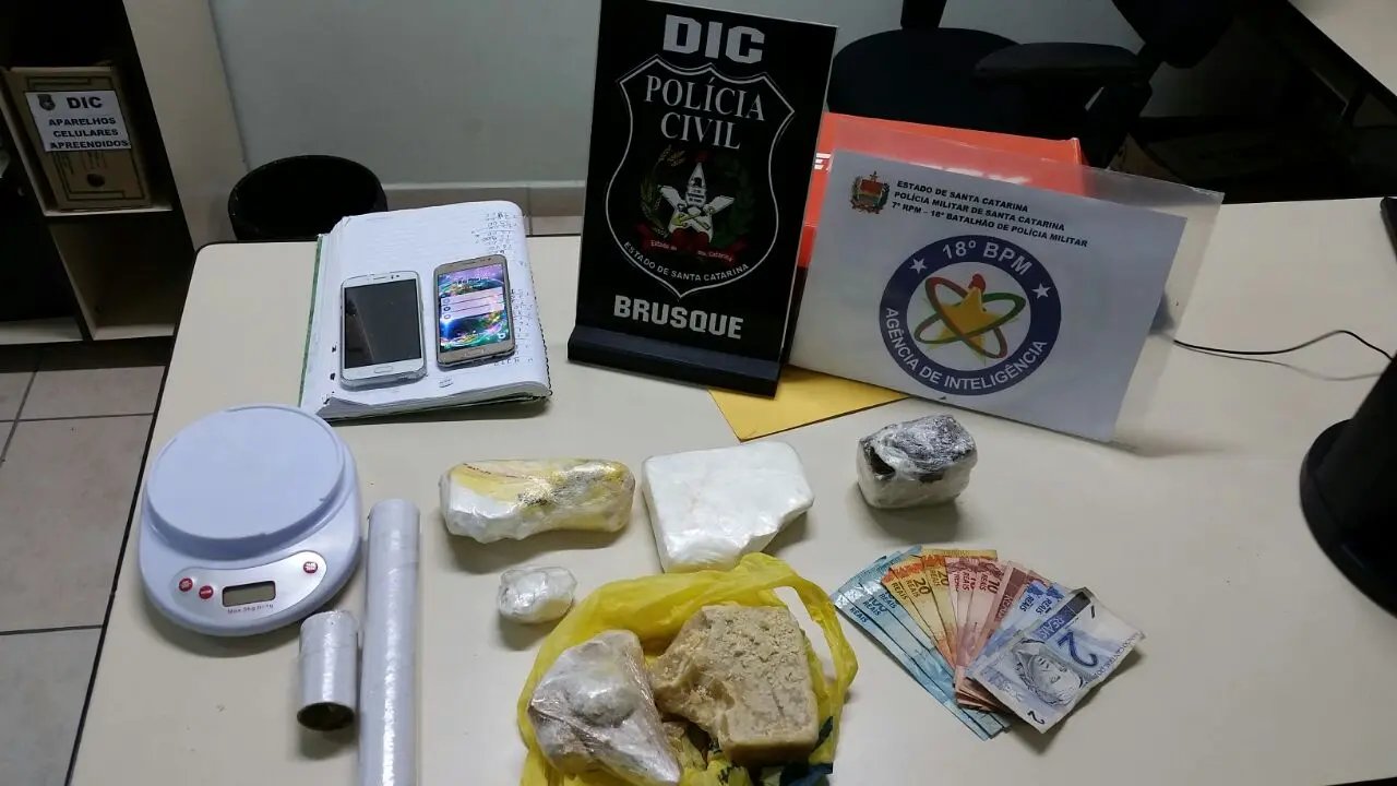 Família unida até no tráfico de drogas