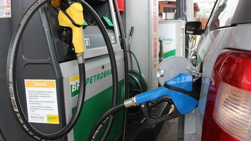 Petrobr&aacute;s anuncia novo reajuste no pre&ccedil;o da gasolina 