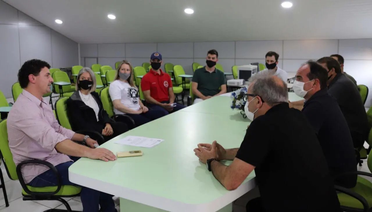 Prefeitura de Guabiruba recebe emenda parlamentar do Deputado Federal Peninha