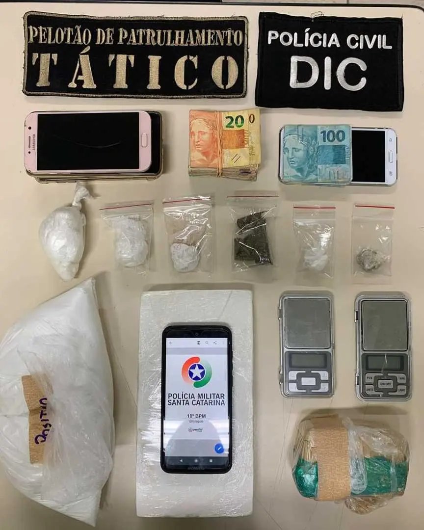 Homem &eacute; preso por tr&aacute;fico de drogas no bairro Cedro Alto