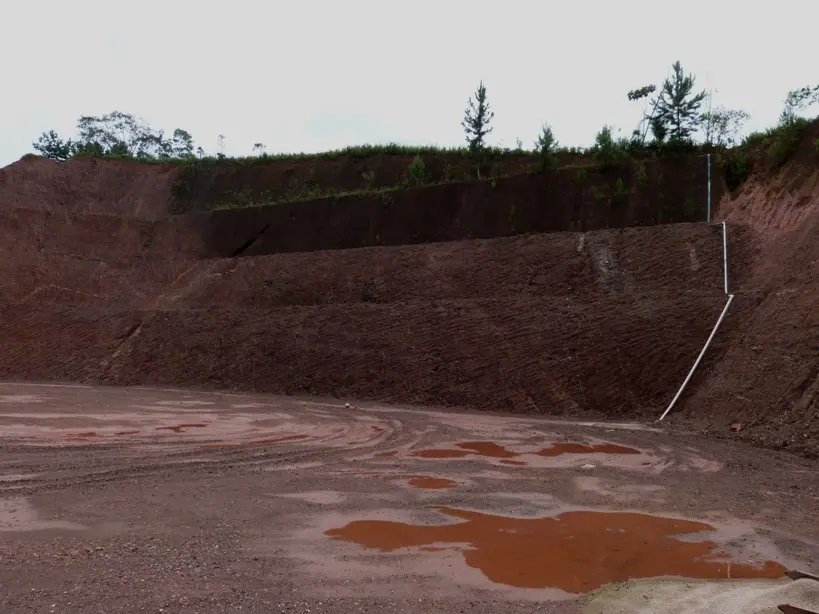  Morador reclama de obra