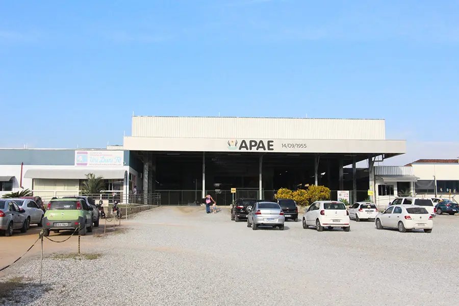 Apae realiza venda de rifa de 2021