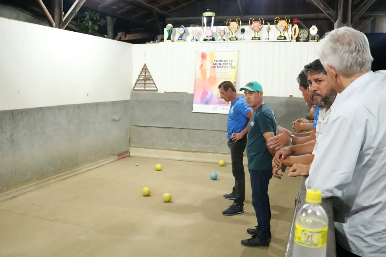 Dada a largada para o Municipal de Bocha Vale Tudo masculino de Brusque