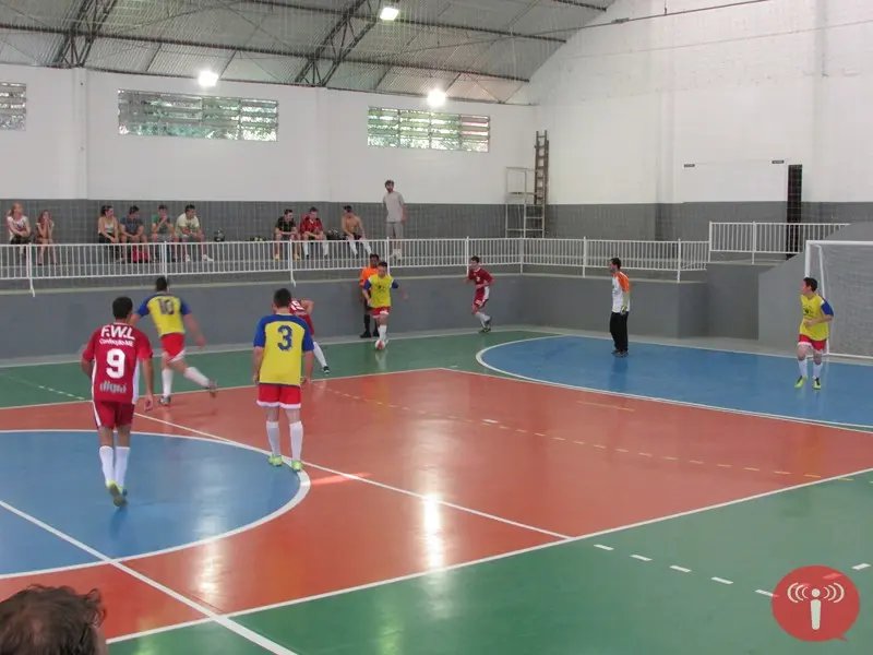 Finais do futsal ocorrem neste sábado