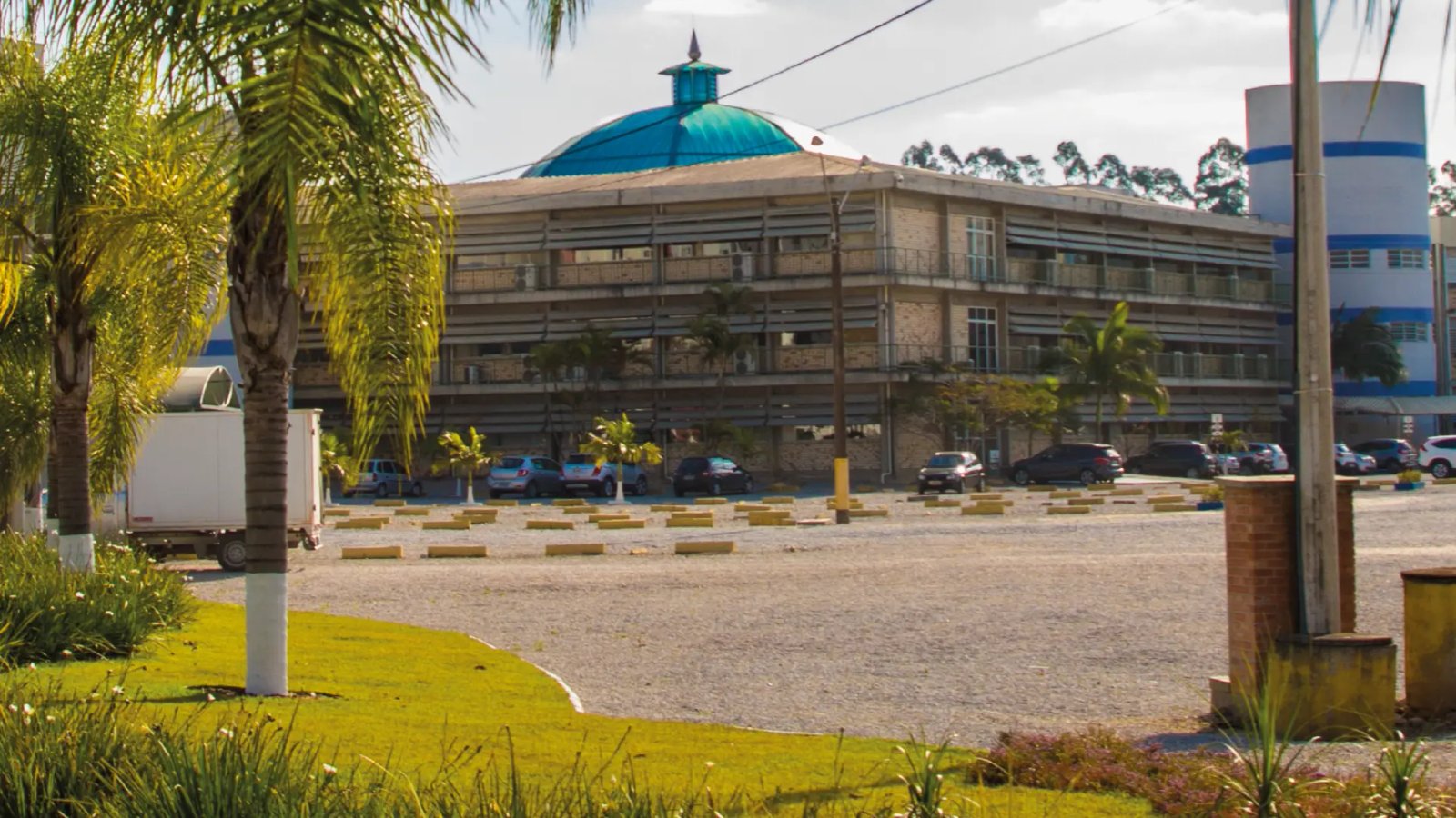 UNIFEBE lan&ccedil;a campanha de doa&ccedil;&atilde;o de livros