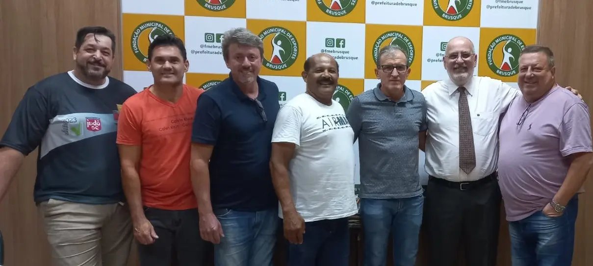 Associa&ccedil;&atilde;o de Jud&ocirc; busca apoio na FME de Brusque