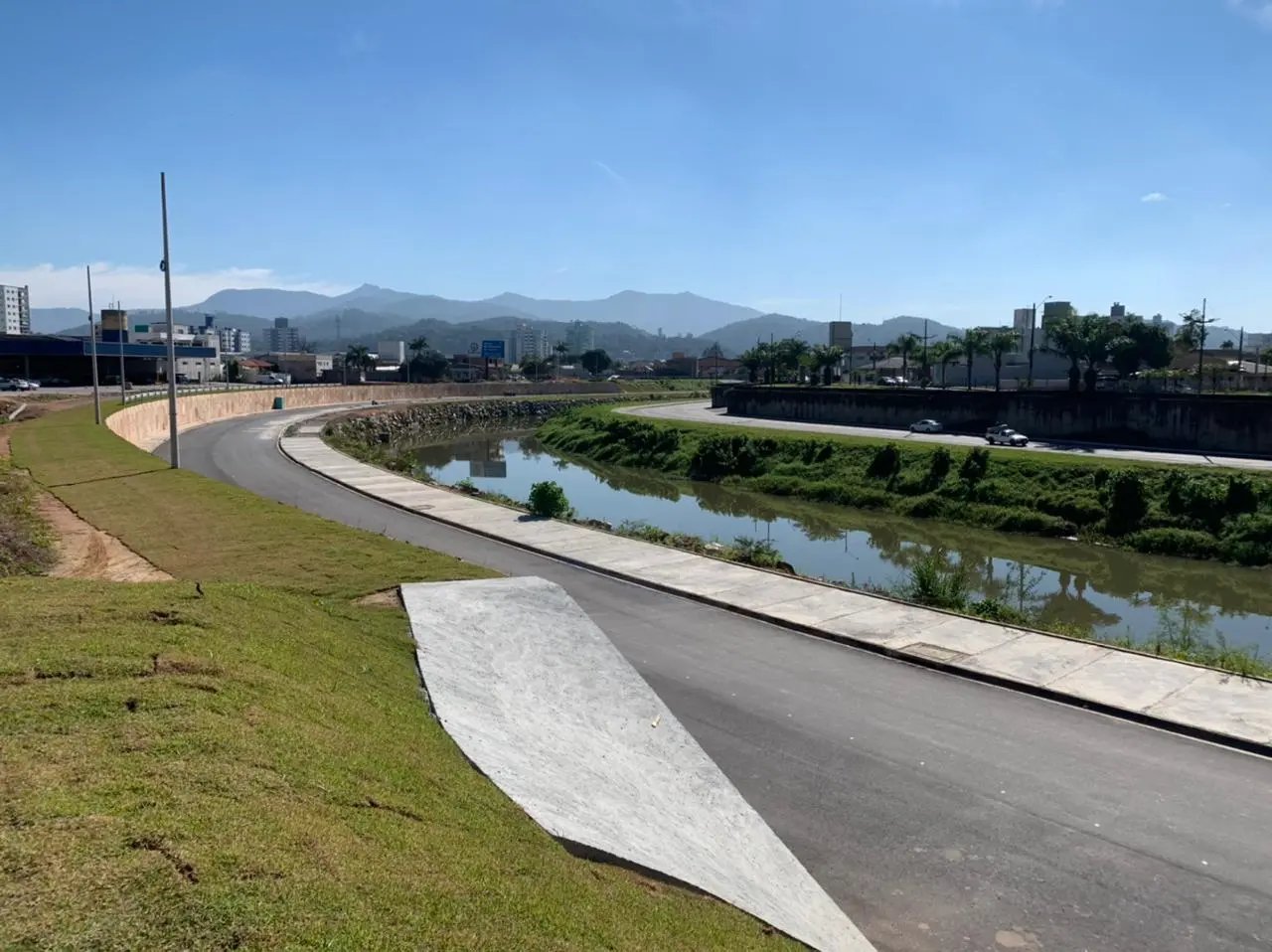 Nome da beira rio margem esquerda homenagear&aacute; ex-governador