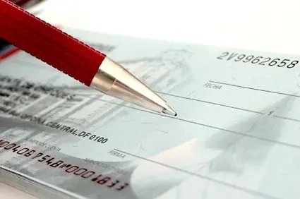 Cheque de 95 reais é adulterado para 2.850 reais