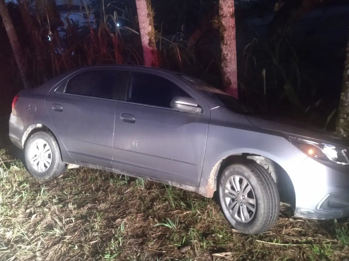 Acidente: sa&iacute;da de pista em Nova Trento