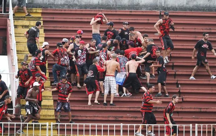 Pancadaria, rebaixamento e  vaga na Libertadores