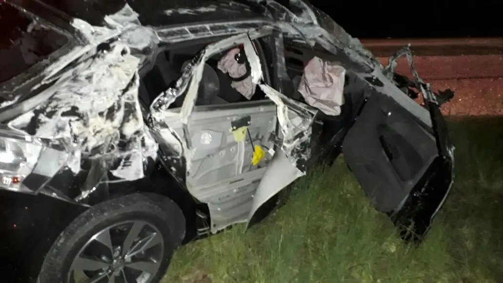 Colisao envolvendo dois veiculos na SC-410 deixa uma pessoa ferida