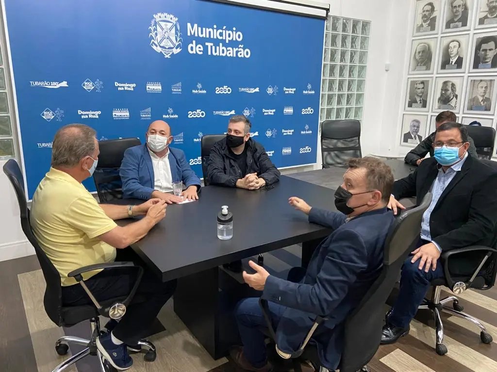 Prefeito de Brusque realiza visita t&eacute;cnica &agrave; cidade de Tubar&atilde;o