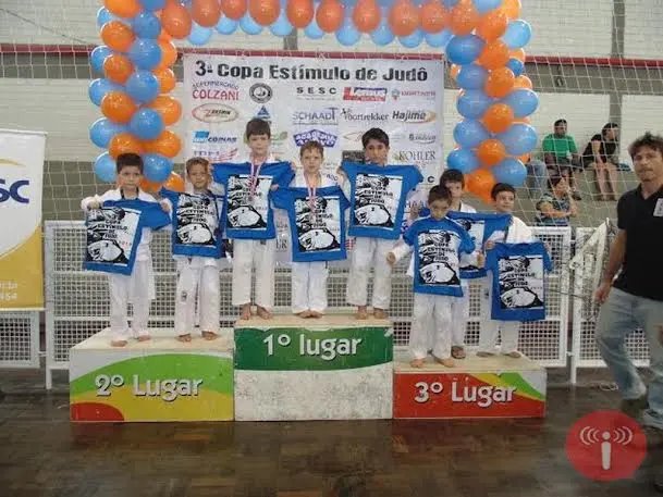 Copa Estímulo reune mais de 100 judocas