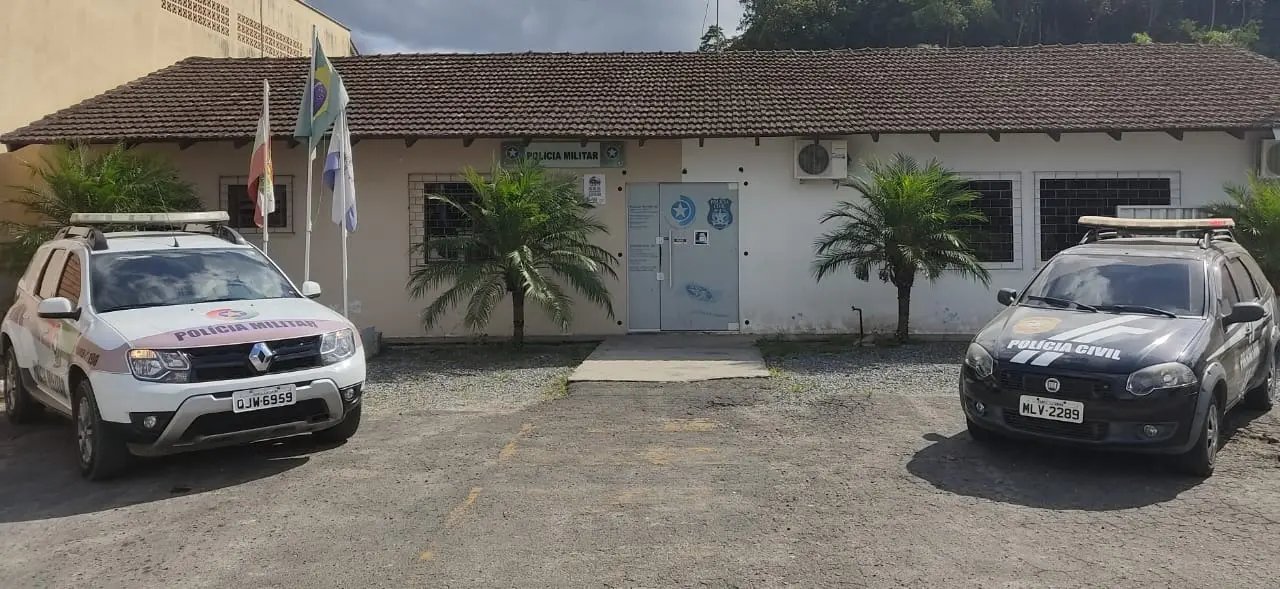 Delegacia de Guabiruba volta a atender em sua sede