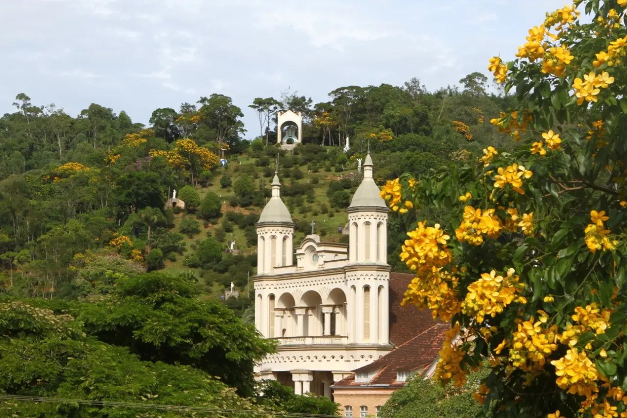 Mapeamento do Turismo Religioso no Brasil aponta Brusque entre os cinco destinos mais procurados em SC