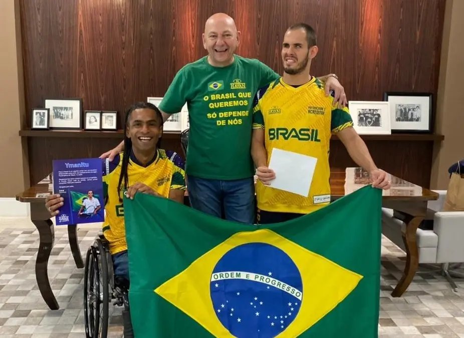 Atletas paral&iacute;mpicos confirmados para T&oacute;quio visitam Havan 