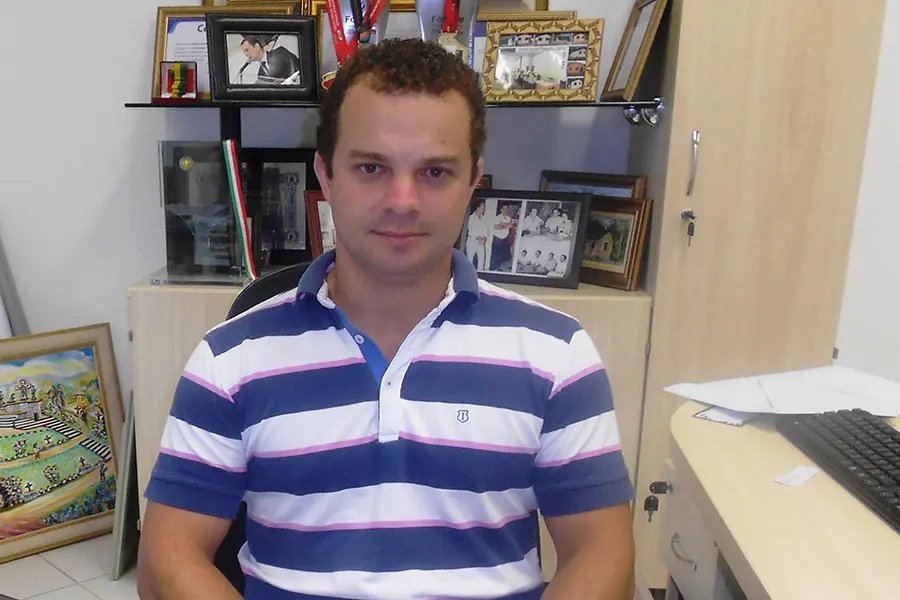 Ex-prefeito ter&aacute; de devolver quase R$32 mil a Nova Trento