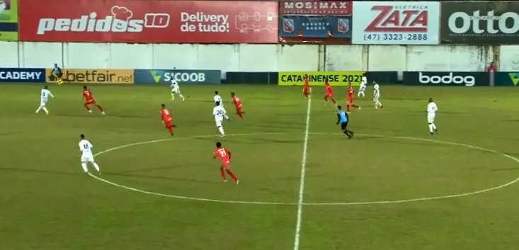 Com um jogador a menos, Carlos Renaux empata em tr&ecirc;s gols com Atl&eacute;tico Catarinense 