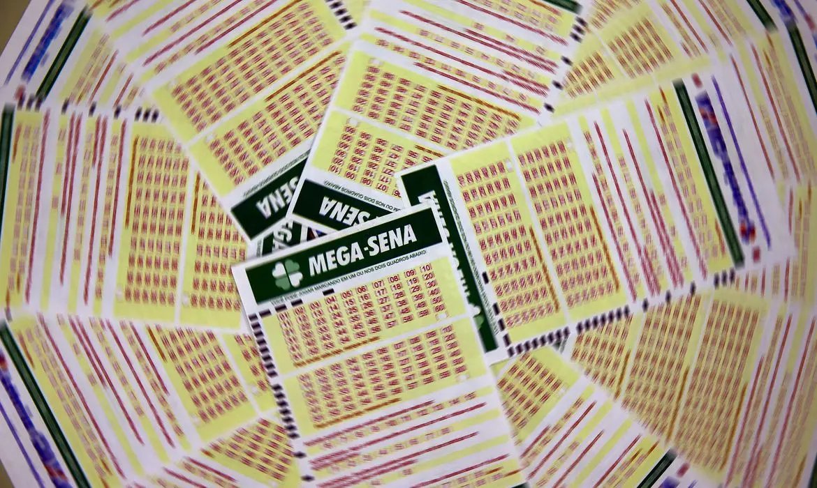 Ningu&eacute;m acerta as seis dezenas da Mega-Sena e pr&ecirc;mio acumula
