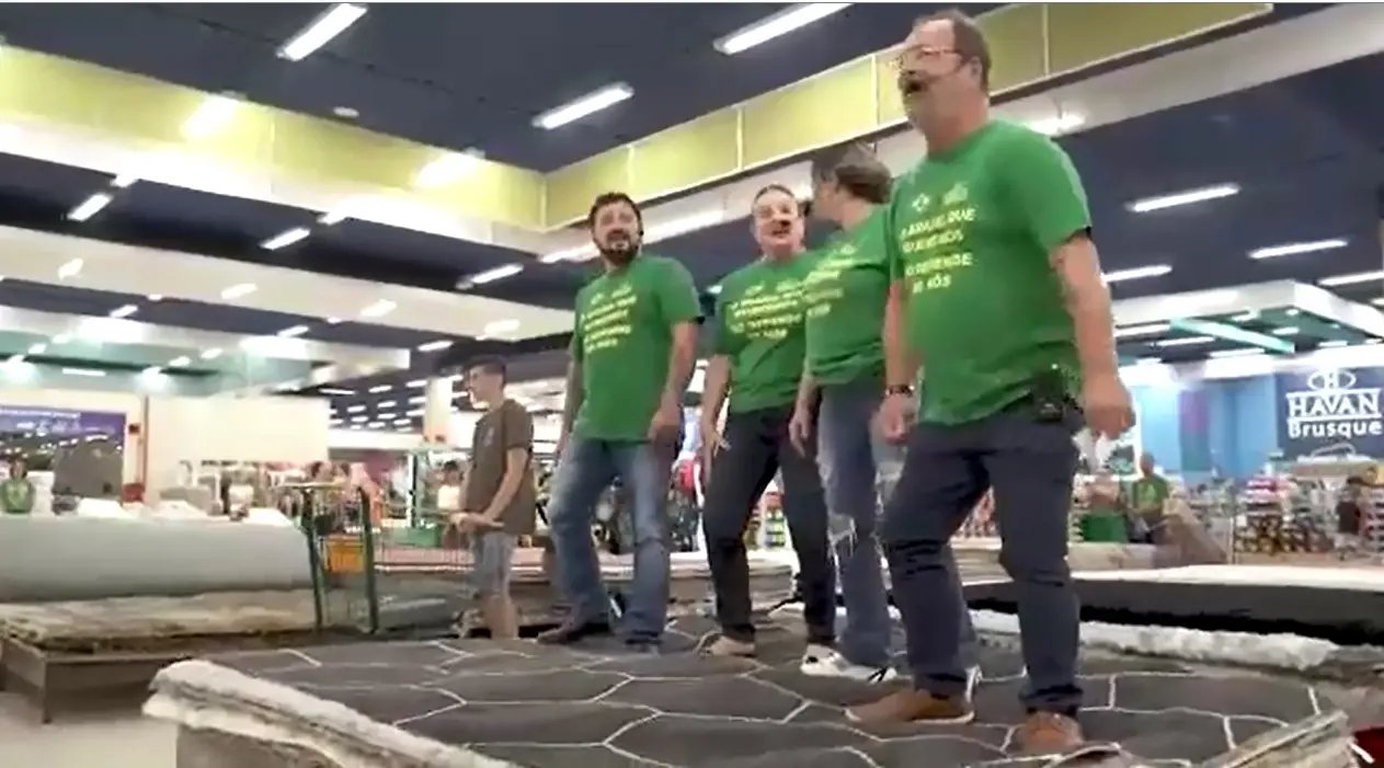A&ccedil;&atilde;o emociona clientes e colaboradores da Havan
