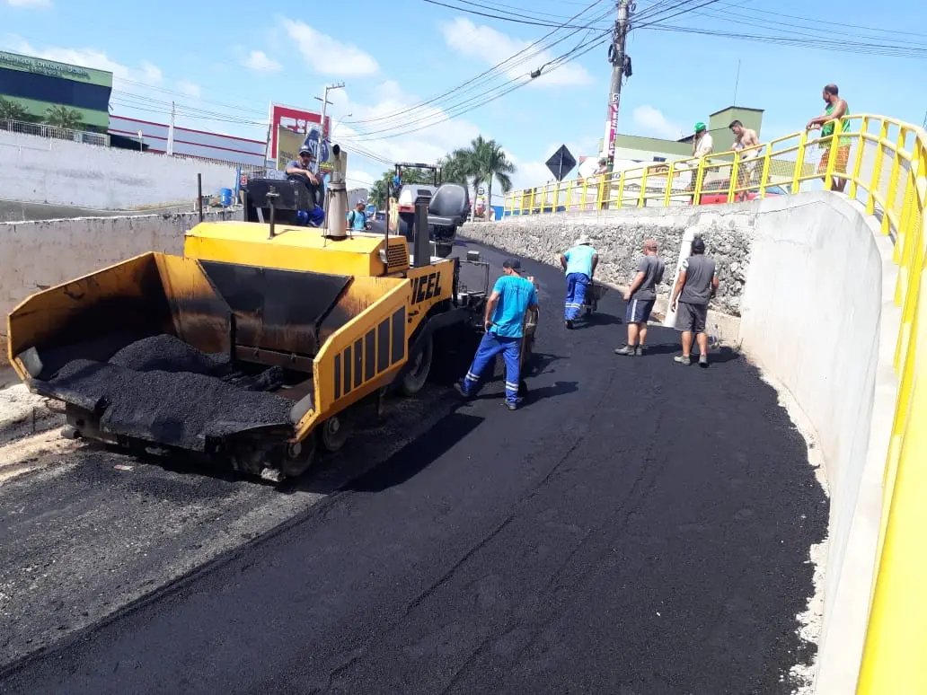 Rua Jo&atilde;o Heil recebe pavimenta&ccedil;&atilde;o asf&aacute;ltica
