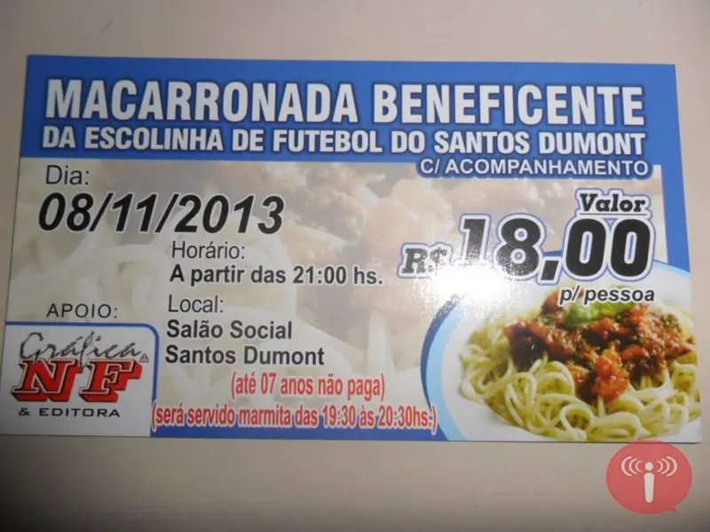 Escolinha de futebol promove macarronada