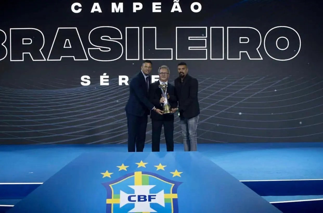 Pr&ecirc;mio Brasileir&atilde;o 2019: Brusque &eacute; homenageado por t&iacute;tulo da S&eacute;rie D