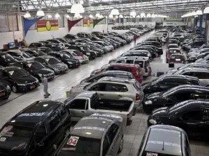 Mais da metade dos domicílios têm veículo