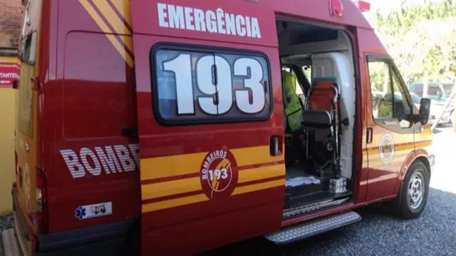 Homem sofre choque el&eacute;trico em Guabiruba