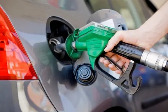 Reajuste de 5% no preço da gasolina é mantido