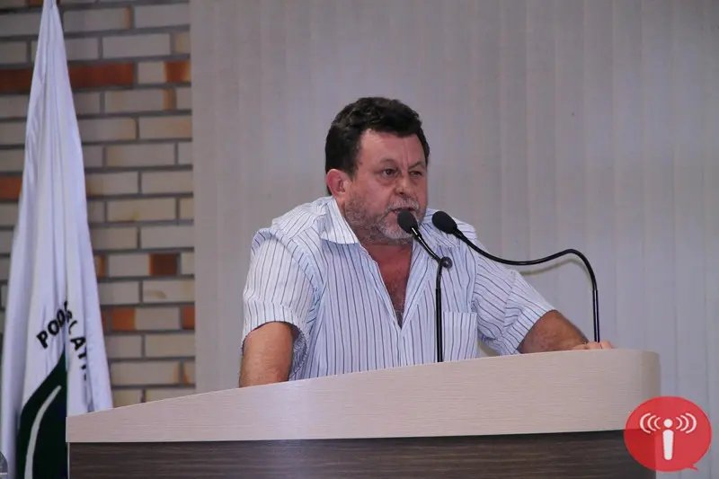 Vechi fala de emprego e Constituição Federal