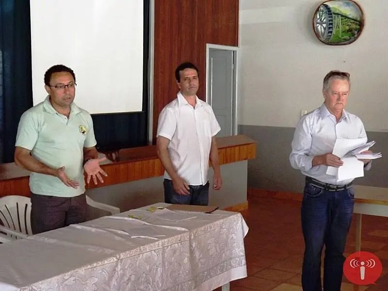 Assembleia discute negociação com a Votorantim