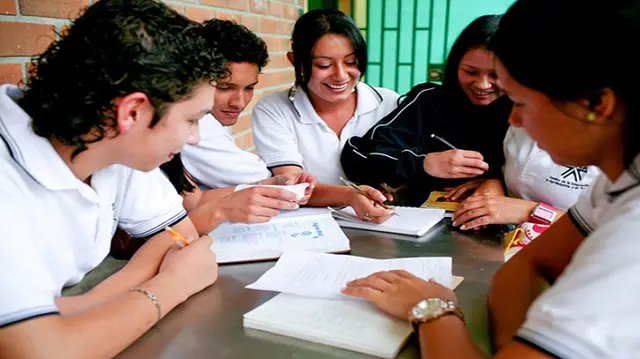 Novo Ensino M&eacute;dio em 120 escolas da rede estadual em 2020