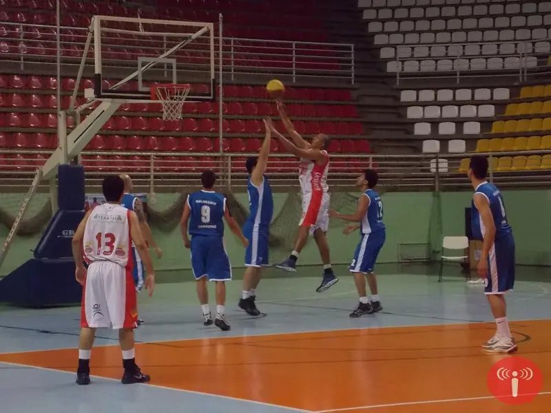 Equipe pode ser líder no estadual de basquete