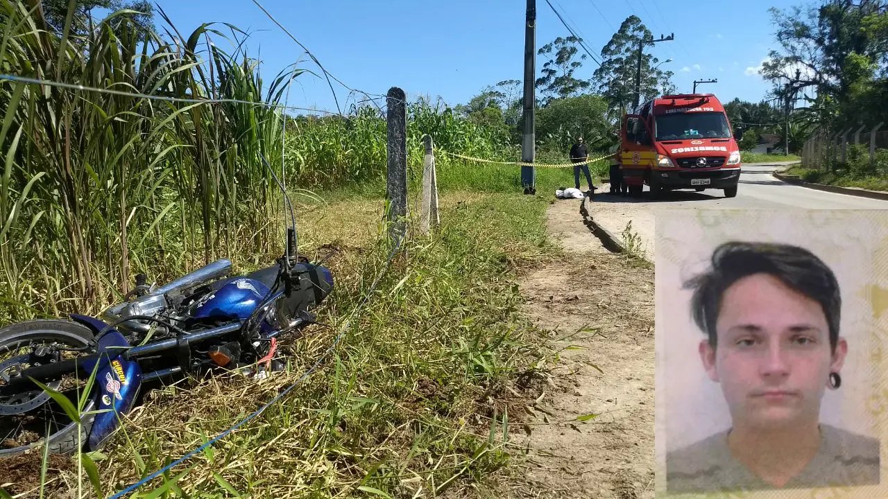 Motociclista perde a vida colisão contra poste