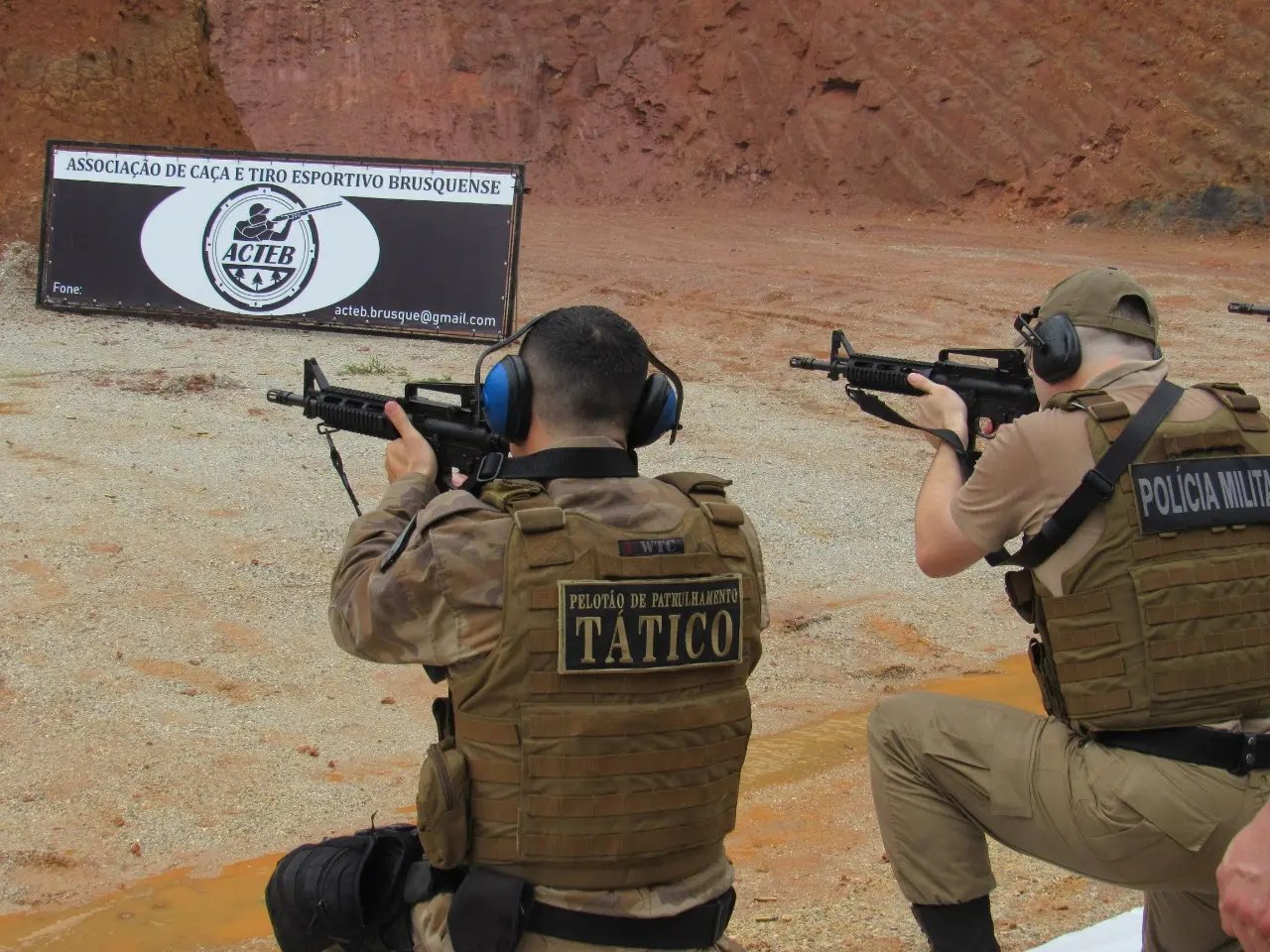 Policiais fazem treinamento com armas mais potentes