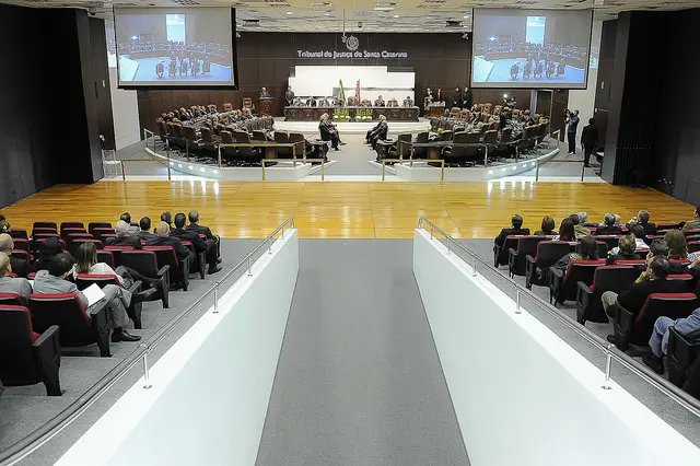 Eleitos em outubro  em SC ser&atilde;o diplomados hoje