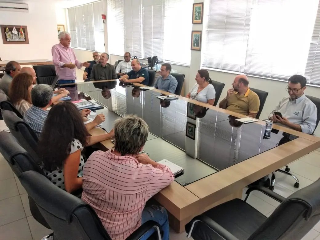 Gest&atilde;o financeira da Educa&ccedil;&atilde;o de Brusque &eacute; modelo para o Estado