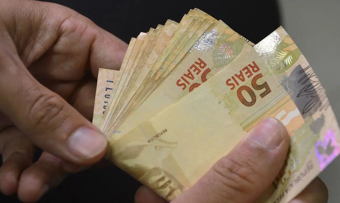 Sal&aacute;rio m&iacute;nimo ter&aacute; novo valor a partir de 1&ordm; de janeiro