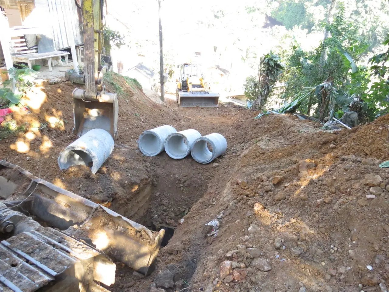 Secretaria de Obras inicia execu&ccedil;&atilde;o de drenagem no bairro Limeira