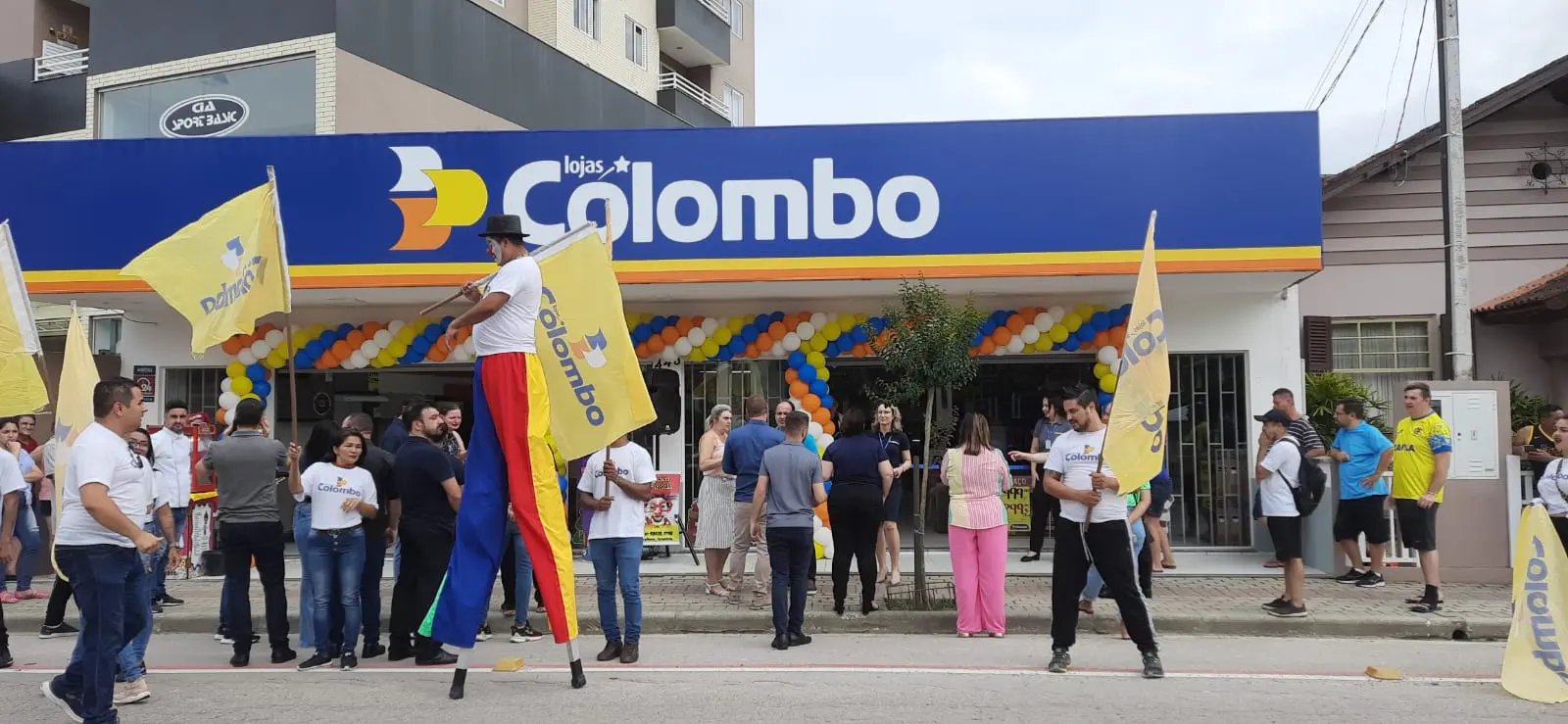 Guabiruba recebe nova filial da Lojas Colombo 