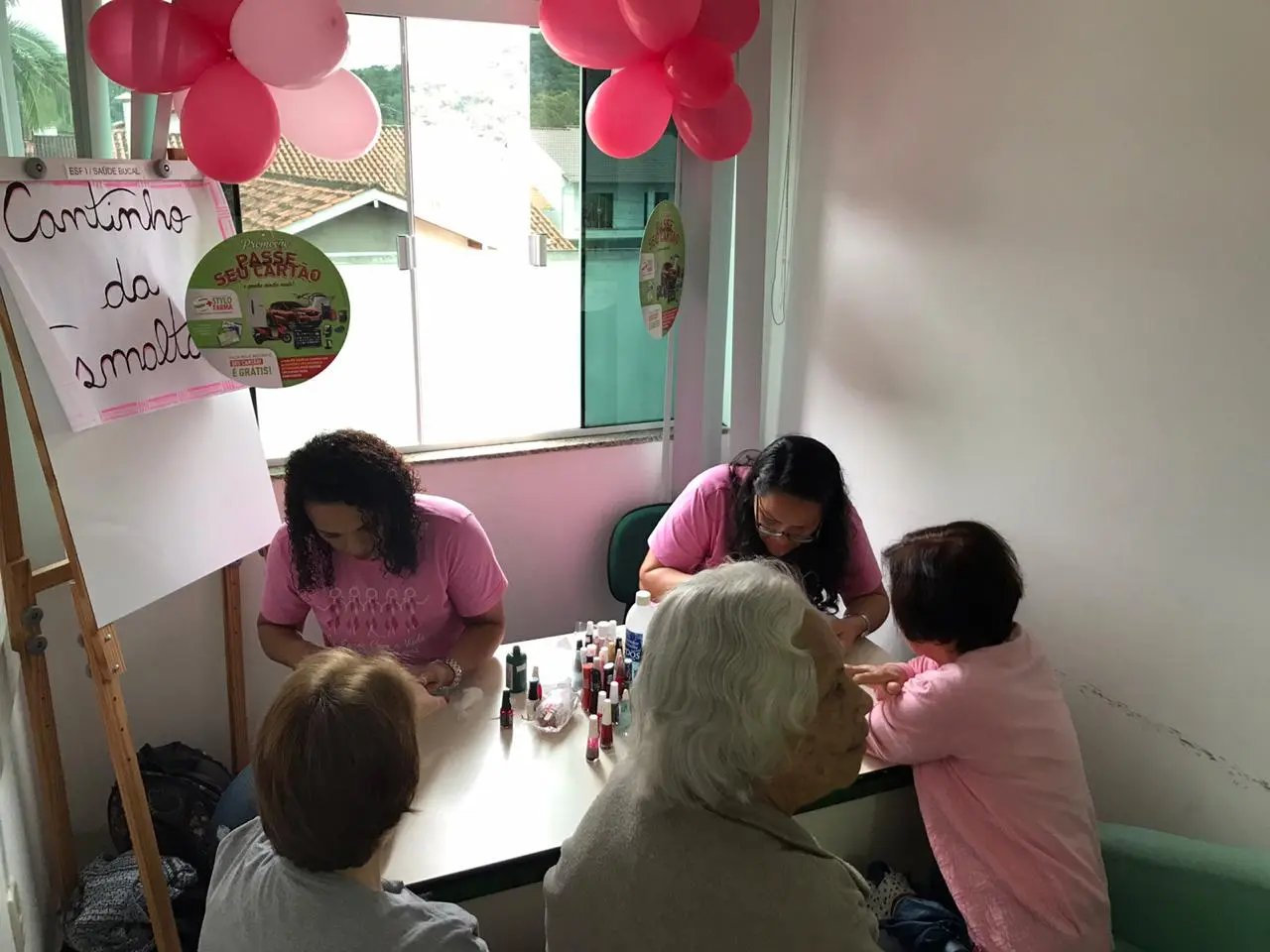 Evento do Outubro Rosa re&uacute;ne quase 300 pessoas no Posto de Sa&uacute;de de &Aacute;guas Claras