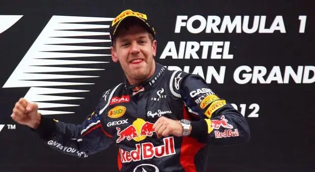 Vettel dispara na liderança