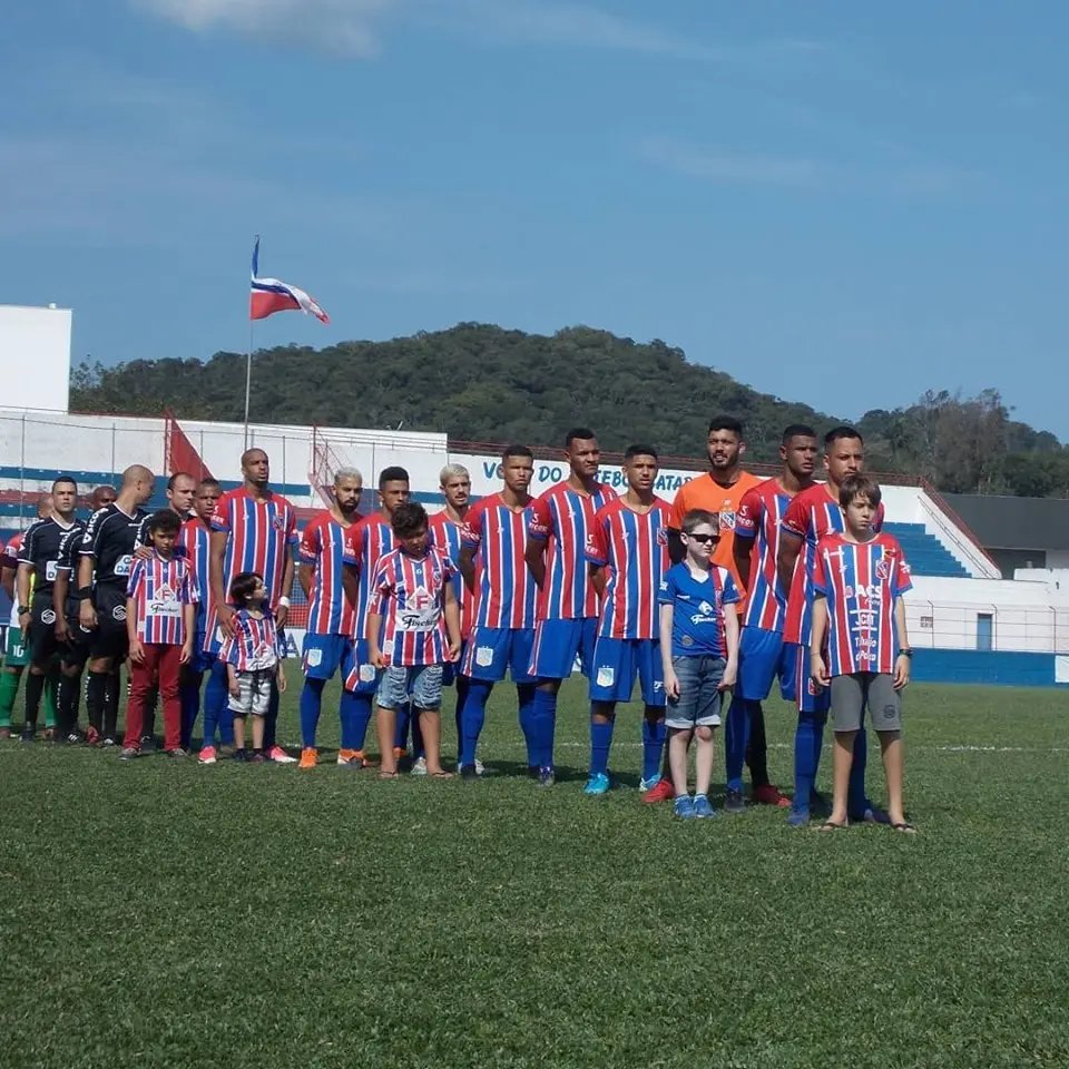 S&aacute;bado &eacute; dia de Carlos Renaux em campo