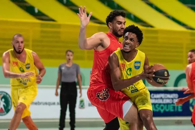 Brusque/Aradefe se classifica para as Quartas de final ap&oacute;s desist&ecirc;ncia do An&aacute;polis 