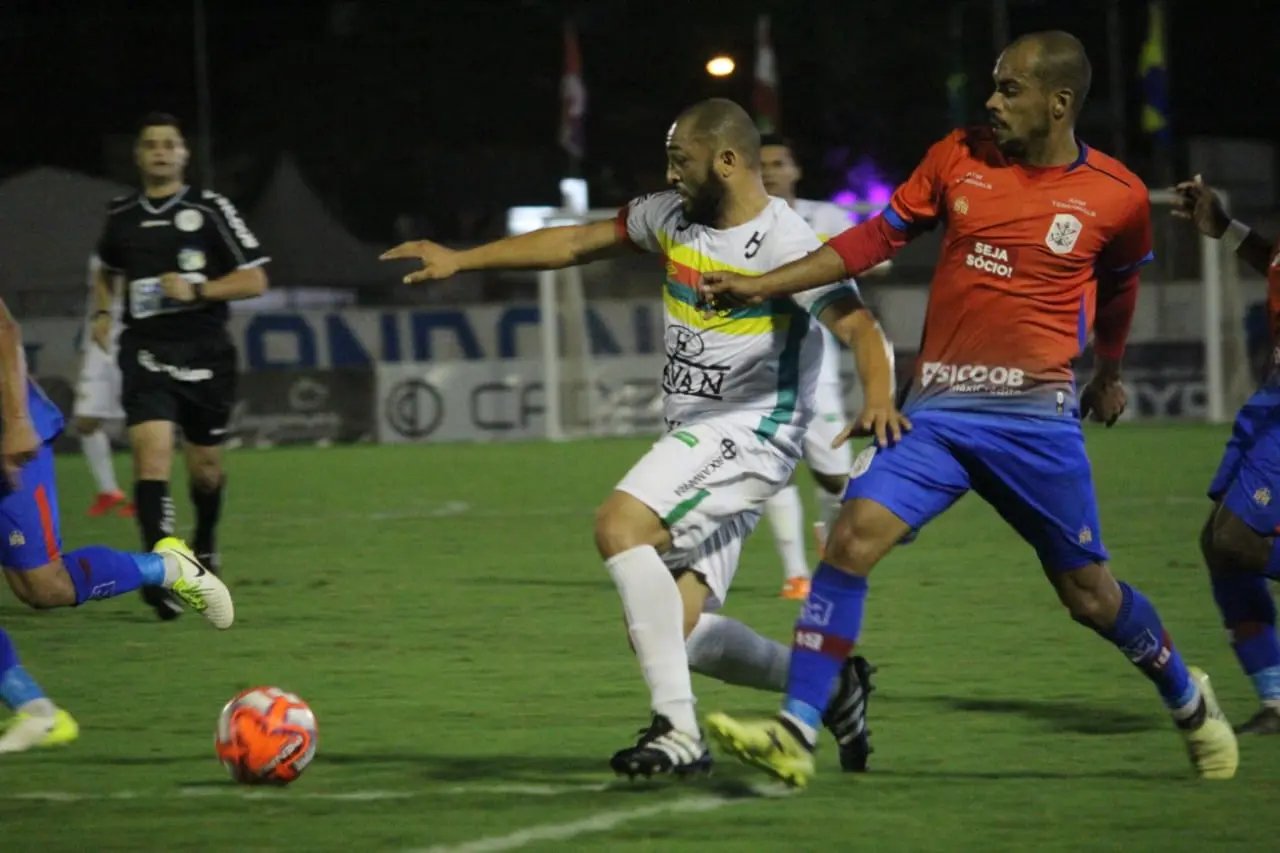 Hoje tem Brusque x Marc&iacute;lio Dias pela Copa SC