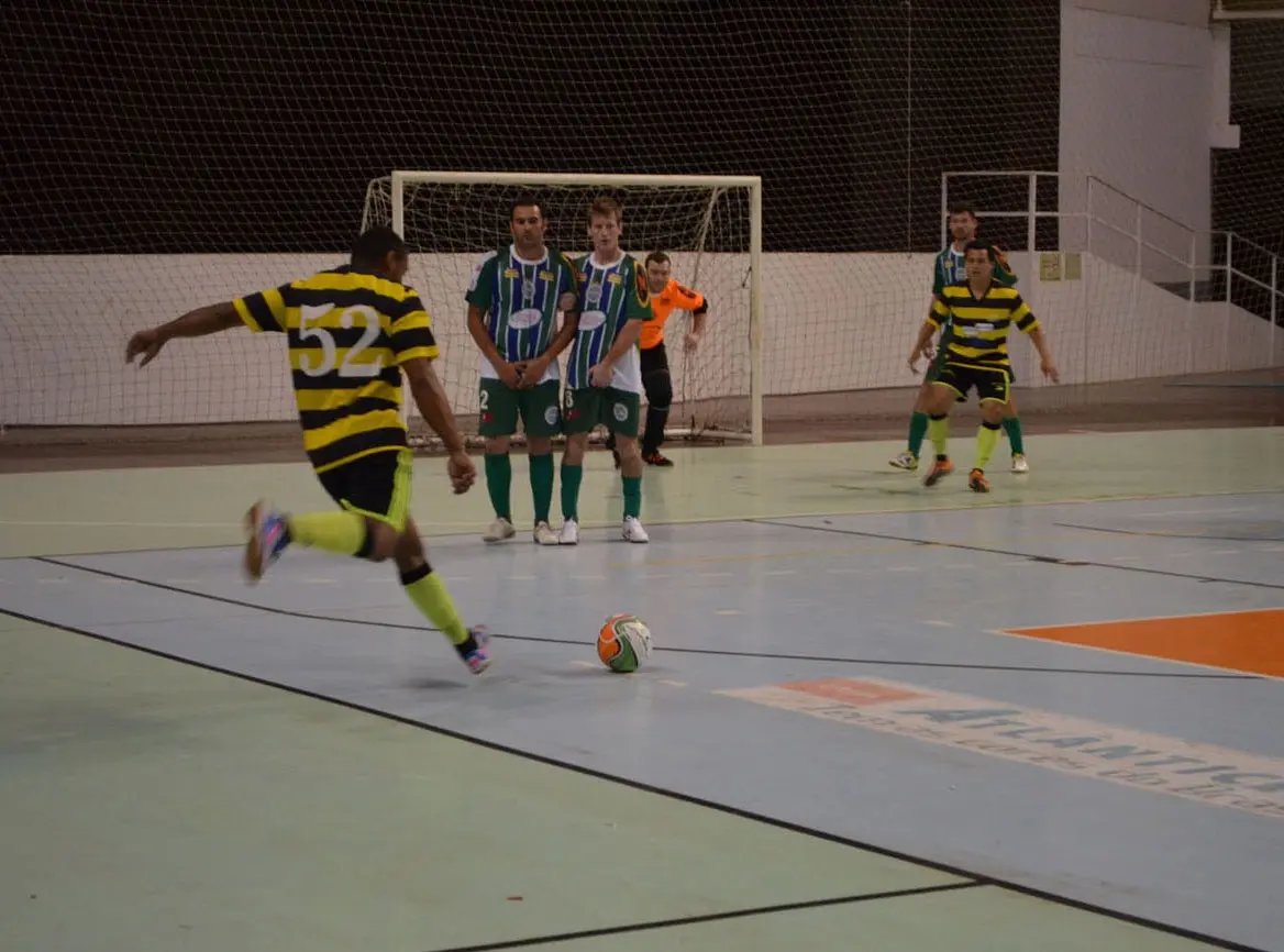 FME discute o municipal de futsal