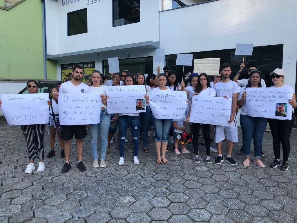 (V&Iacute;DEO) Familiares responsabilizam Prefeitura por morte de homem